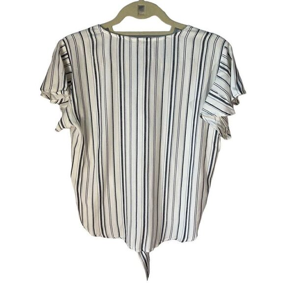 Sim and Sam NWT Tie Waist Flutter Sleeve Button Up, Large. Ivory, Navy coastal - Picture 4 of 16